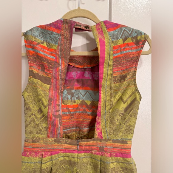 Dress by Cynthia Vincent - Picture 4 of 8